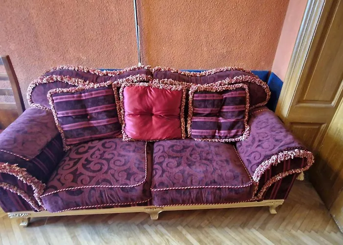 Apartman Domum Unirea, Across The Street Of Old Center *