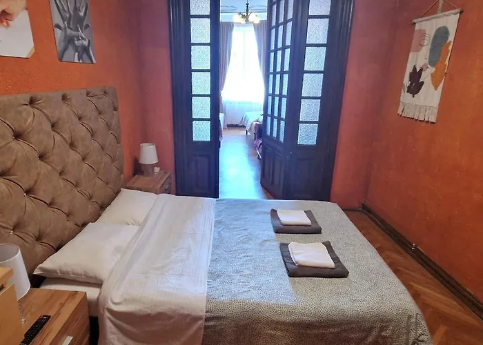 Domum Unirea, Across The Street Of Old Center *