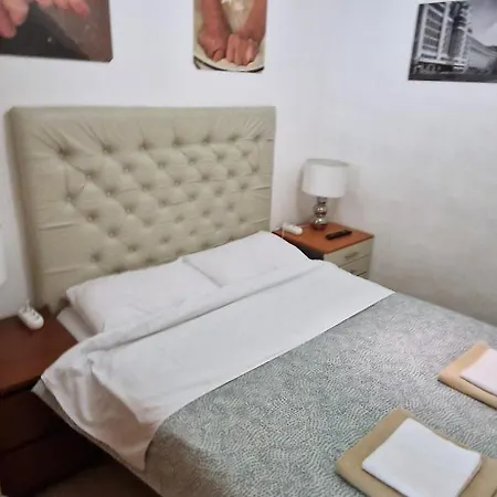 Domum Unirea, Across The Street Of Old Center Lägenhet *