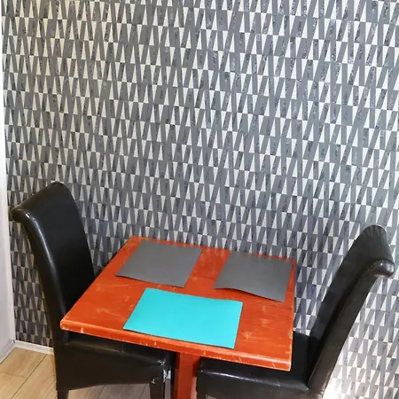 Domum Unirea, Plaza Apartamento Bucarest