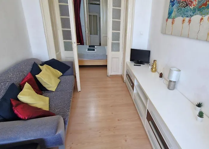 Domum Unirea, Across The Street Of Old Center