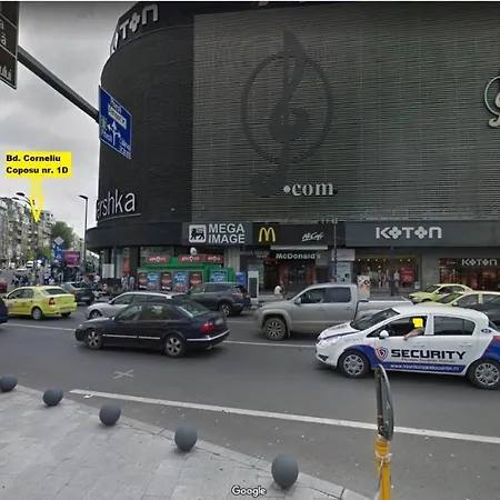 Domum Unirea, Across The Street Of Old Center Bucarest