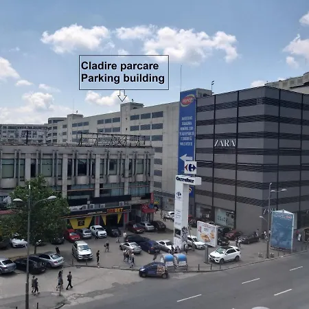 Domum Unirea, Across The Street Of Old Center Appartement *